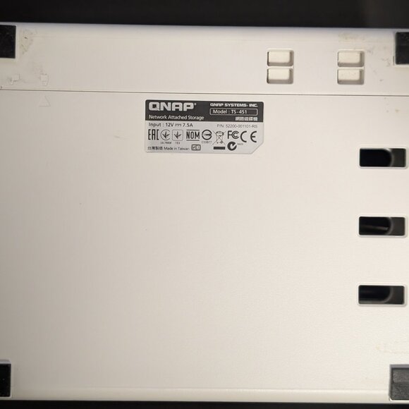 QNAP TS-451+ 4 BAY NAS STORAGE 8GB memory with POWER SUPPLY- NO HD (FOR PARTS) - Picture 5 of 6